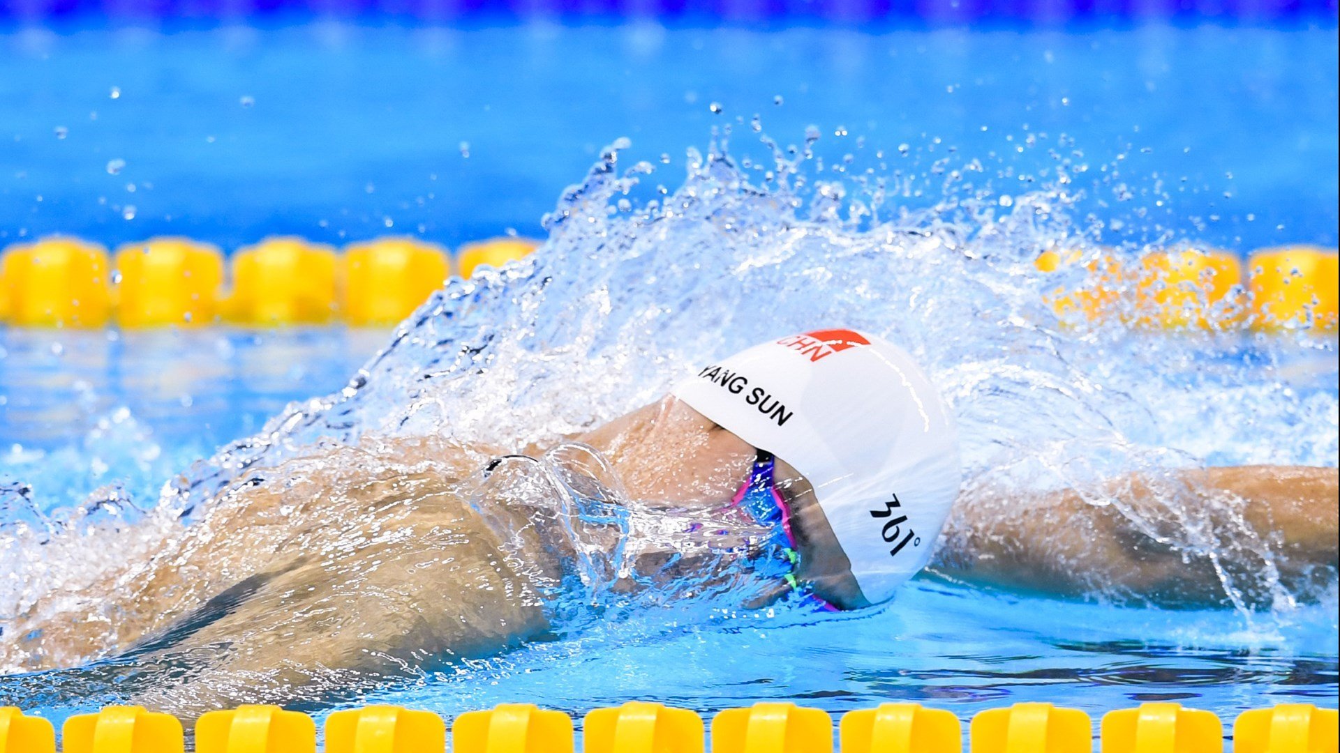 关键比赛冷静应对，心态成熟显著，比赛中沉着冷静